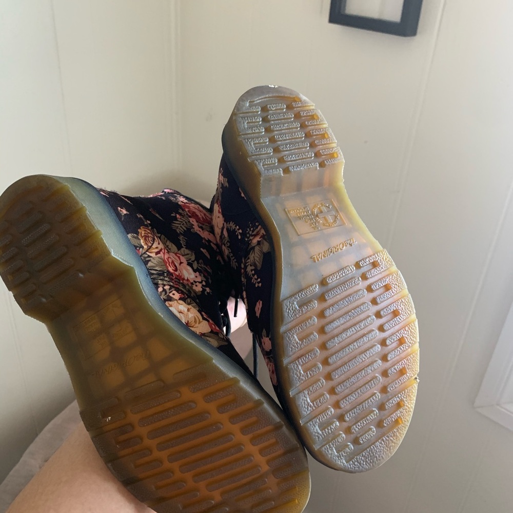 Floral docs - Picture 4 of 5
